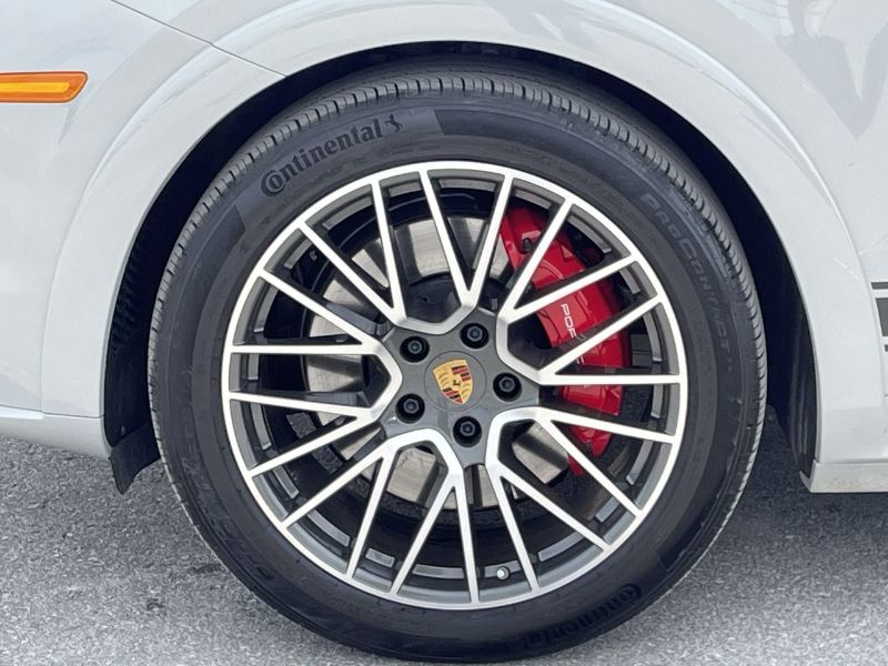 LeaseBusters 2021 Porsche Cayenne GTS Coupe AWD