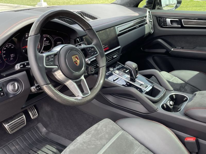 LeaseBusters 2021 Porsche Cayenne GTS Coupe AWD