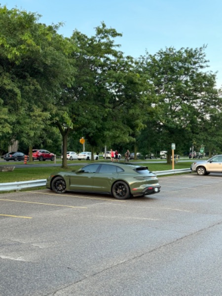 V150563_02.jpeg