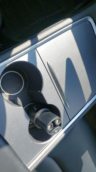 V151145_04.jpg