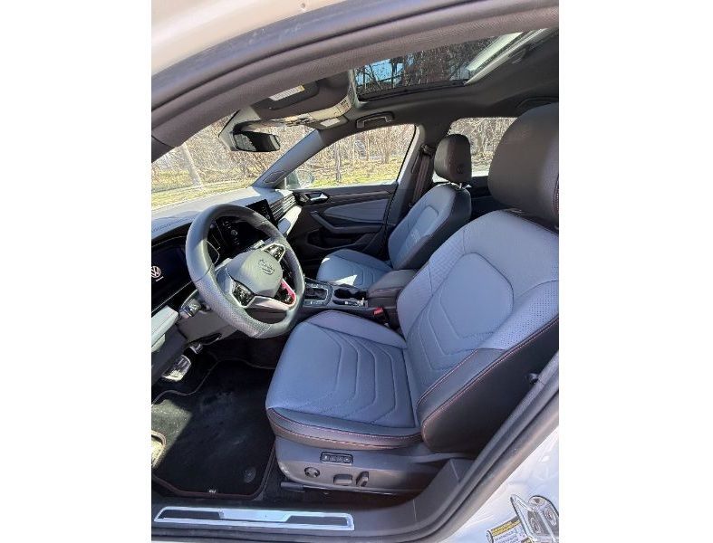 V187944_202604270210373219849.jpg