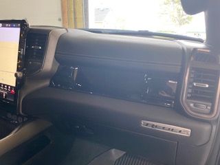V195602_202608220341010720949.jpg